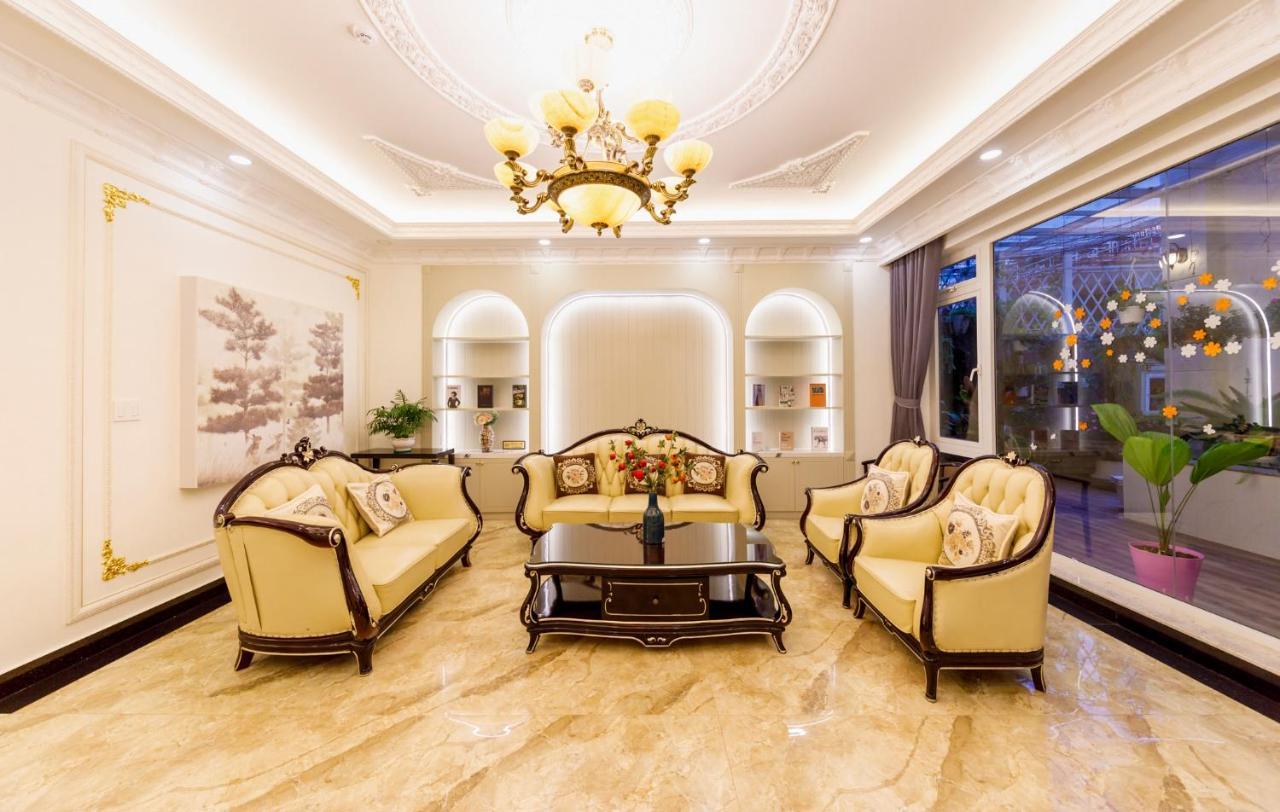 Wisteria Hotel Dalat Bagian luar foto